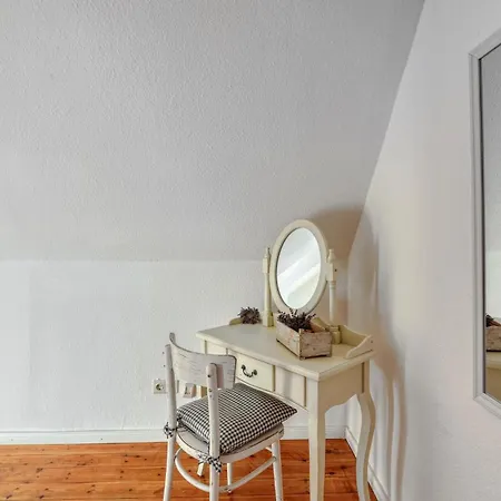 1 Bedroom Beautiful In Rieseby
