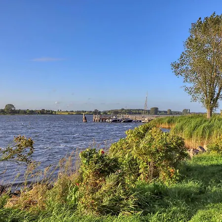 1 Bedroom Beautiful In Rieseby Daire